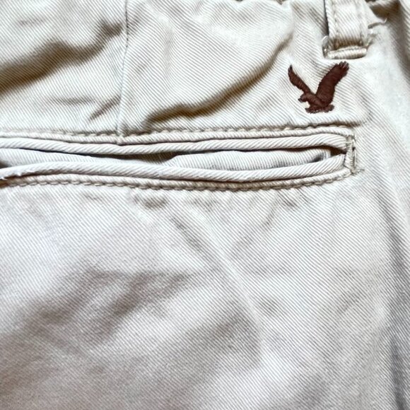 American Eagle Khaki Wide Leg High Rise Pants 5 pockets Tan Color Size 33 Waist - Picture 4 of 9